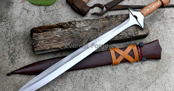 greek-xiphos-sword_7-600x315w.jpg